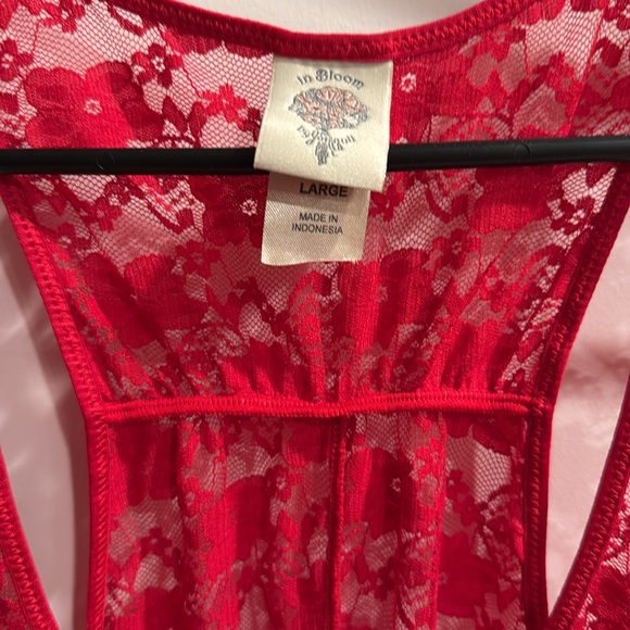 ♥️In Bloom Red Lace - Red Ruffle♥️Nightie♥️ - Picture 2 of 3